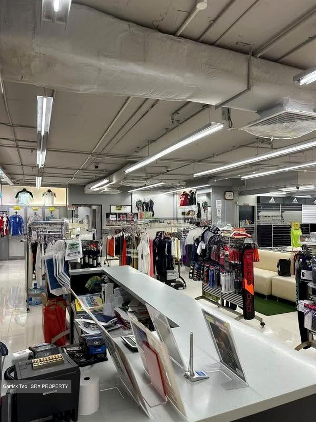 Peninsula Shopping Complex (D6), Retail #635873221